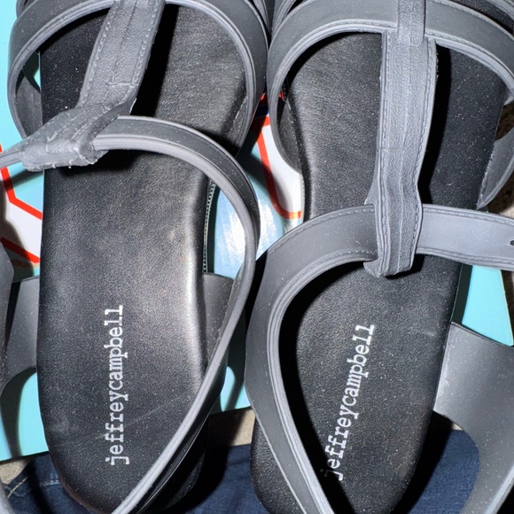 Jeffrey Campbell Platform fisherman jelly sandal. Women's Size 9 matte black - Picture 6 of 7